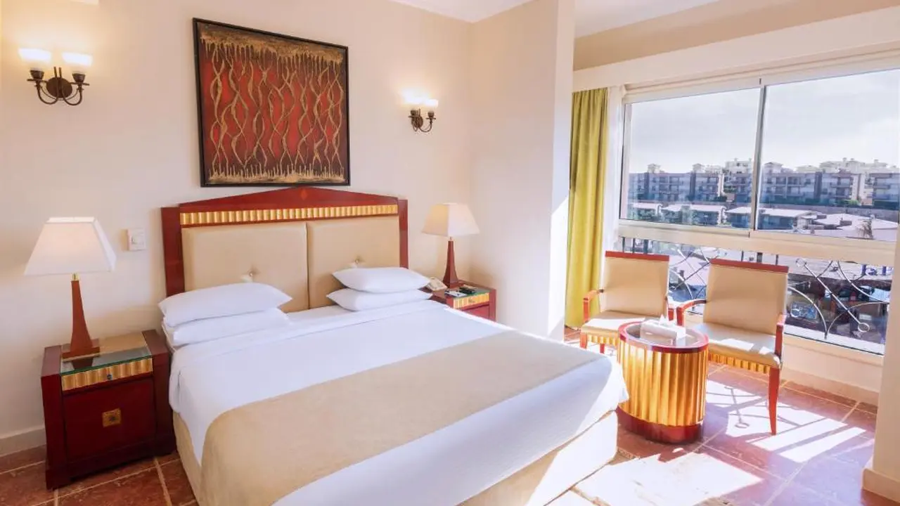 الفندق كورال سي بيتش & أكوا بارك - العين السخنة